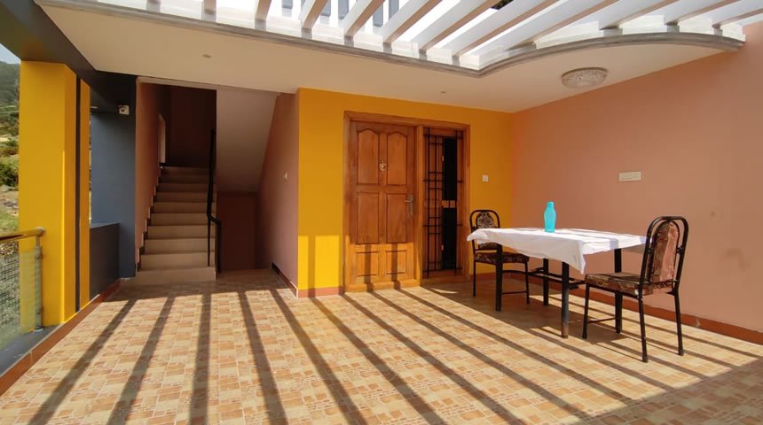 Dining area 1