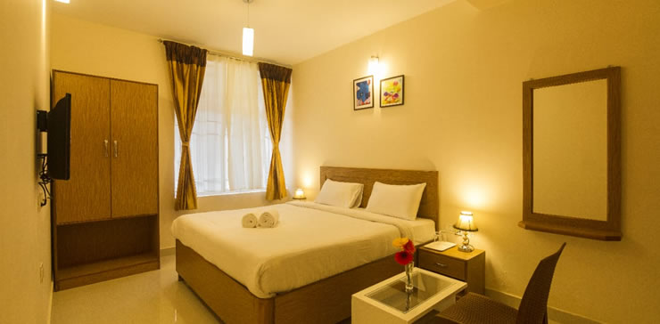 Spacious Bedroom with Tv at Family cottage